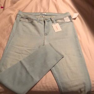 Good American Good Legs Cropped Jeans